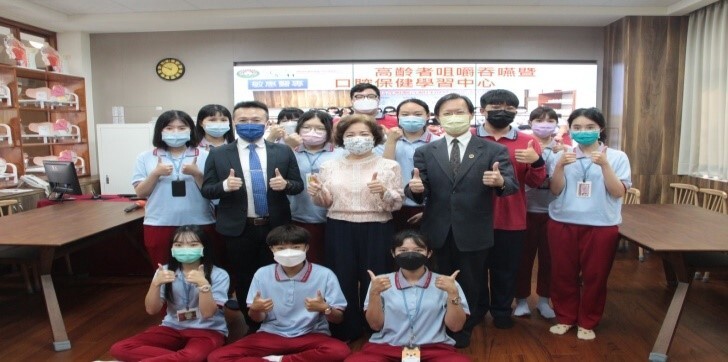 The head of department of technological and vocational education, Yang, Yu-Hui, she affirmed the performances of special achievement-based project.